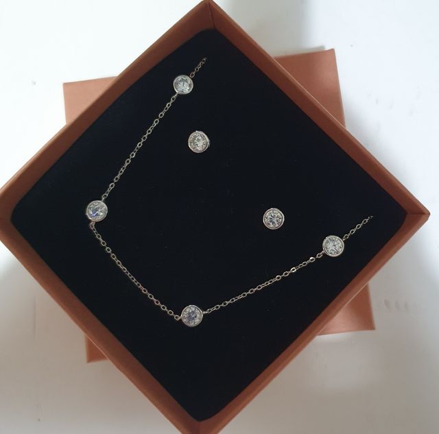 Conjunto PLATA Y CIRCONITAS. REGALO NAVIDAD.