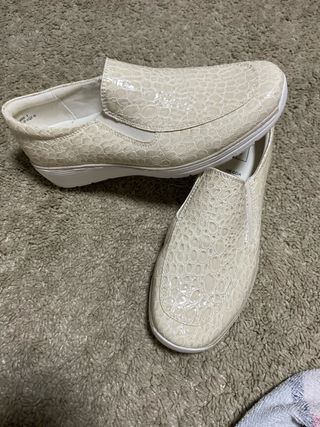 Zapatos planos Easy Street talla 38 crema