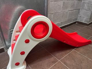 Tobogán infantil plegable rojo