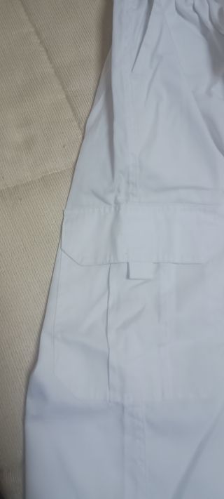 Pantalón de pintor blanco