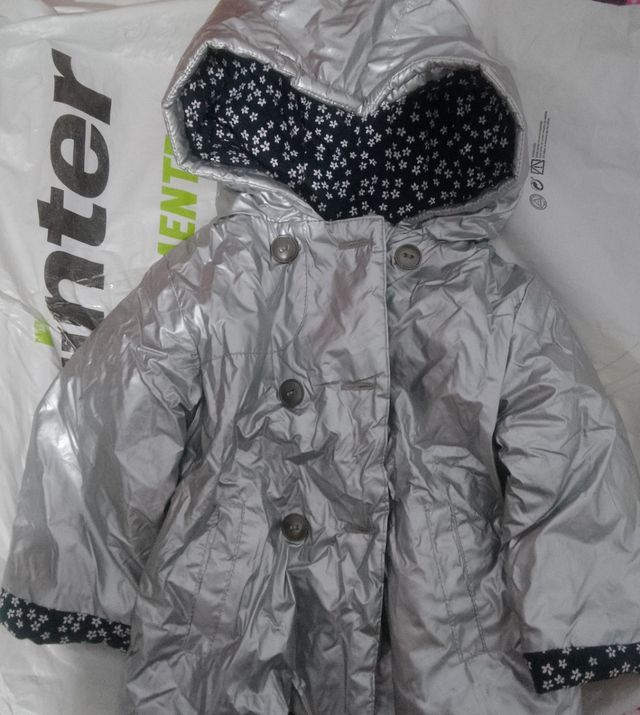 Chaqueta plateada niña