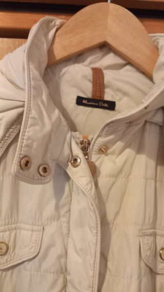 Massimo Dutti. Chaqueta cazadora anorak mujer