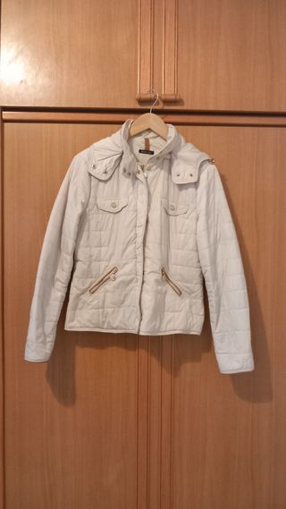 Massimo Dutti. Chaqueta cazadora anorak mujer