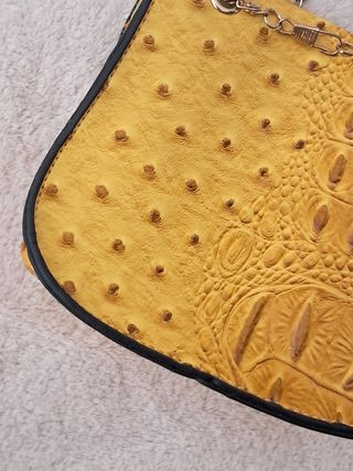 Pochette giallo senape