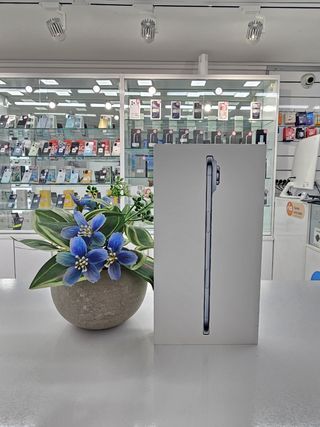 IPHONE 17 Air 256GB SKY BLUE PRECINTADO