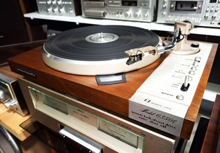 Tocadiscos Marantz 6350Q Quartz Lock