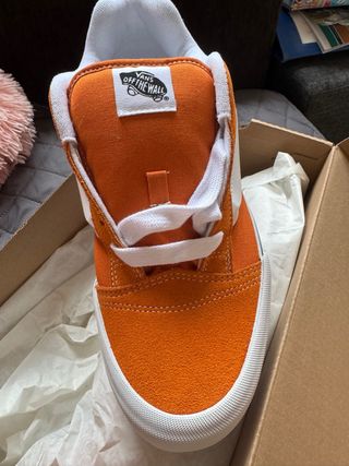 Zapatillas Vans N.44 Naranja y Blanco