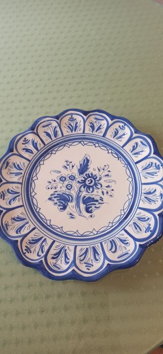 Plato Cerámica Talavera Azul y Blanco