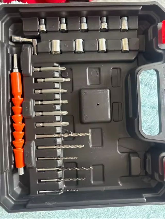 Taladro Inalámbrico 2 Baterías + 21 Piezas