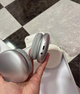 Cascos Inalámbricos Apple Silver
