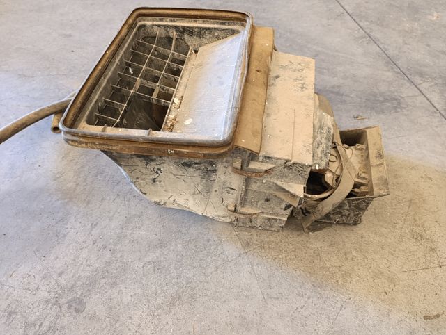 Seat 127 - Caja calefacción