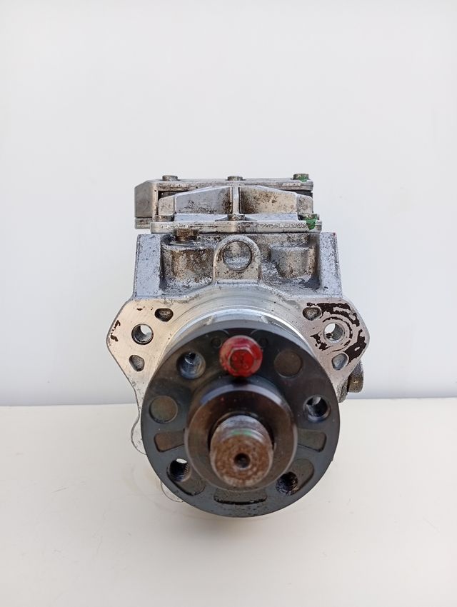 BOMBA DE INYECCIÓN FORD TRANSIT T 350 2.4.