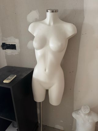 Maniquí blanco para mujer y niño