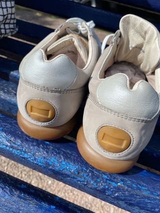 Camper Bolas grises. NUEVOS