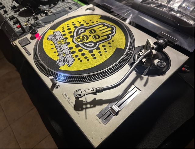 Platos Technics SL-1200