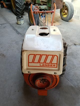 Motocultor Lander con RotoVator