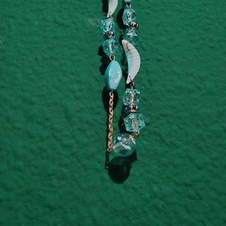 Collar de cuentas verde y turquesa