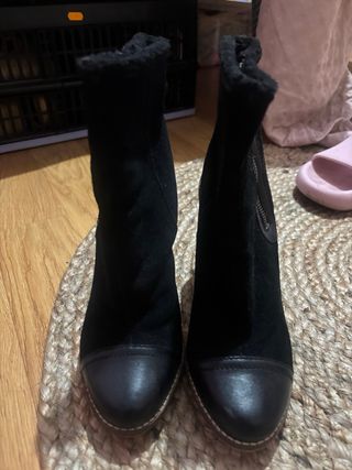 Botines de tacón negros