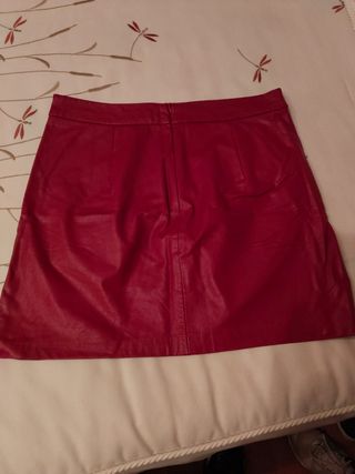 Minifalda roja efecto cuero