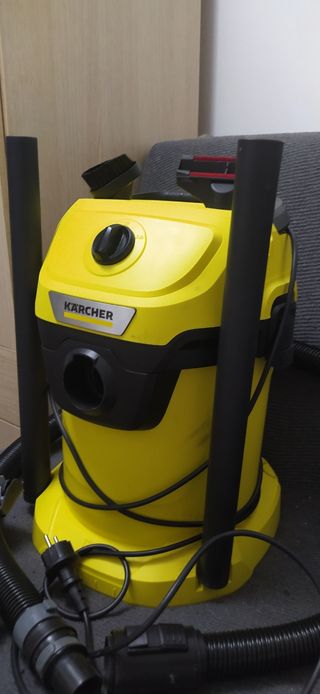 Aspiradora Karcher Amarilla