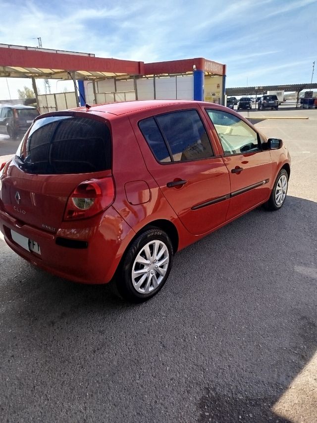 Renault Clio 2006