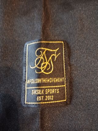 Camiseta SikSilk Negra y Dorada Talla S