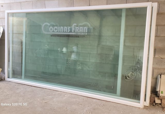 Escaparate 185x365 Cristal Blindado 6+6+6