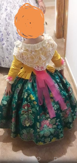 Traje de Fallera Verde y Amarillo