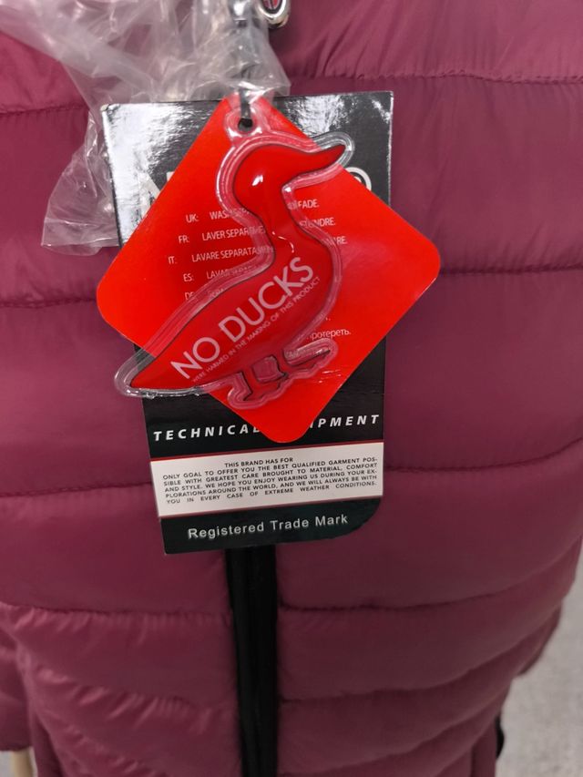 Chaqueta Geographical Norway Burdeos con capucha