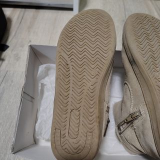 Botas Beige y Doradas Niña