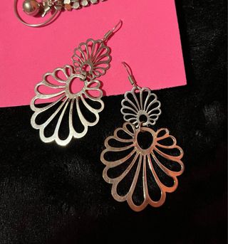 Pack pendientes y argollas plateados