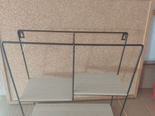 2 Estanterías de pared madera y metal