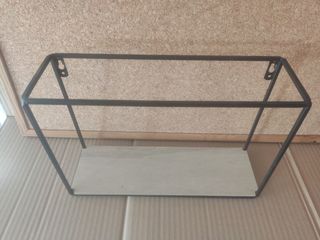 2 Estanterías de pared madera y metal