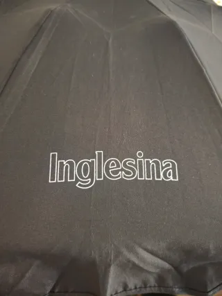 Sombrilla azul Inglesina