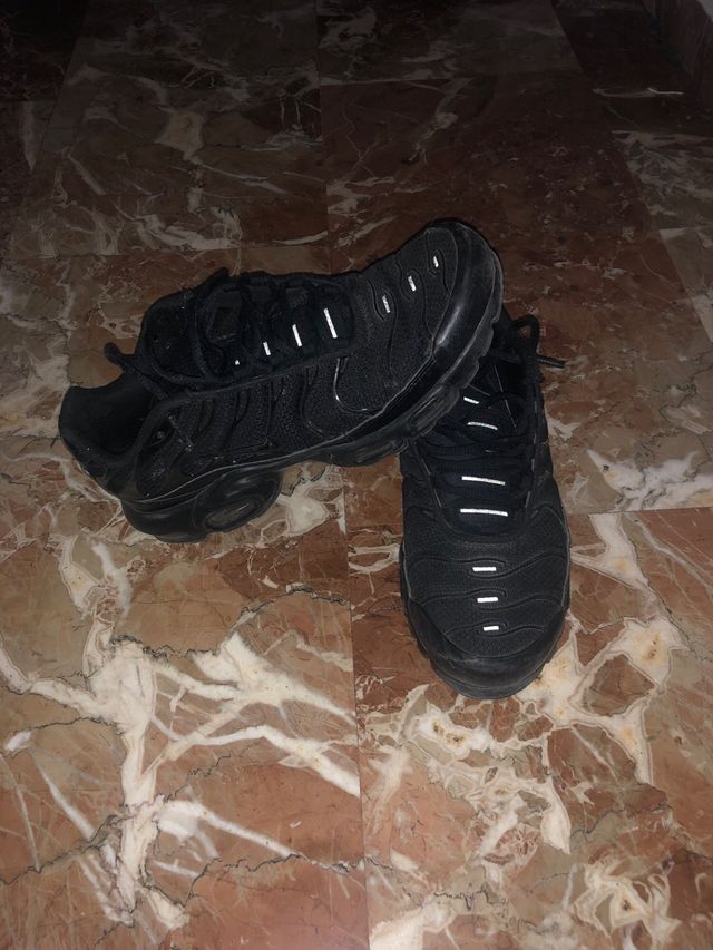 Nike TN Air Max Plus Negras