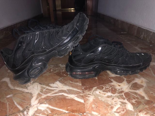 Nike TN Air Max Plus Negras