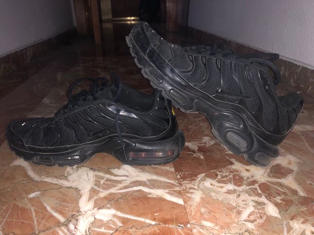 Nike TN Air Max Plus Negras