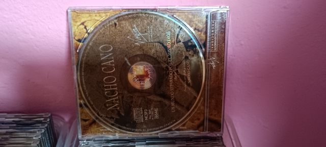 CD Nacho Cano El Mundo Separado Por El Mismo Dios