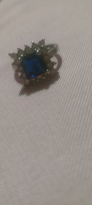 Anillo plata con Baño Oro Blanco con Zafiro Azul