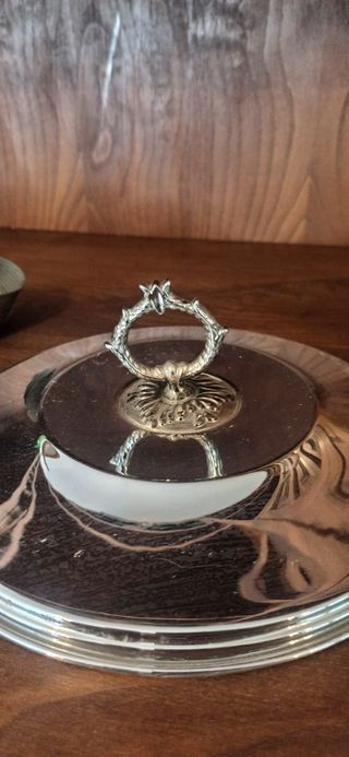 Angulera con interior de cristal