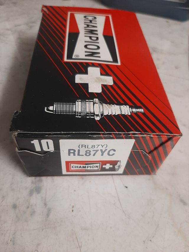 Caja de bujías Champion RL87YC