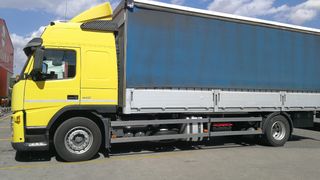 Se vende camión caja aluminio 7.65 largo lonas