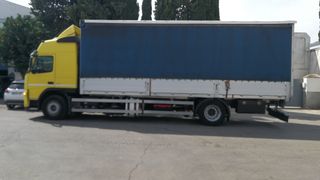 Se vende camión caja aluminio 7.65 largo lonas