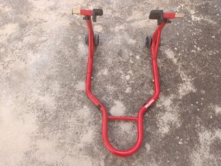 Caballete trasero moto rojo