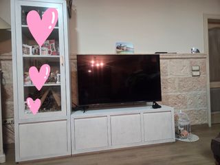 Mueble TV madera pino y cristal