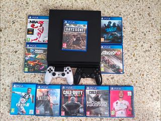 Consola PS4 Negra + 10 Videojuegos