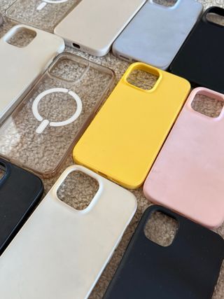 Lote 14 fundas iPhone (varios colores)
