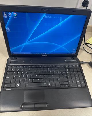Portátil Toshiba Satellite 15 Negro