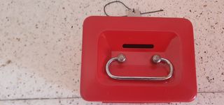 Caja Fuerte Metálica Roja