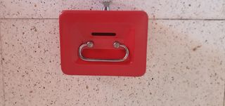 Caja Fuerte Metálica Roja